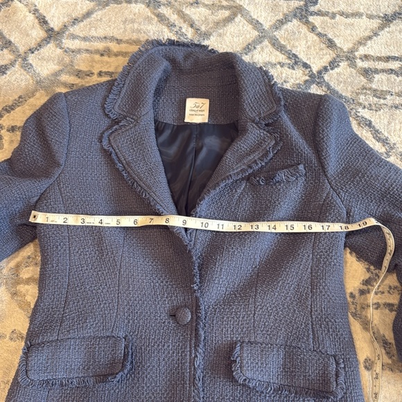 Cinq à Sept Blue Textured Blazer - Picture 8 of 10